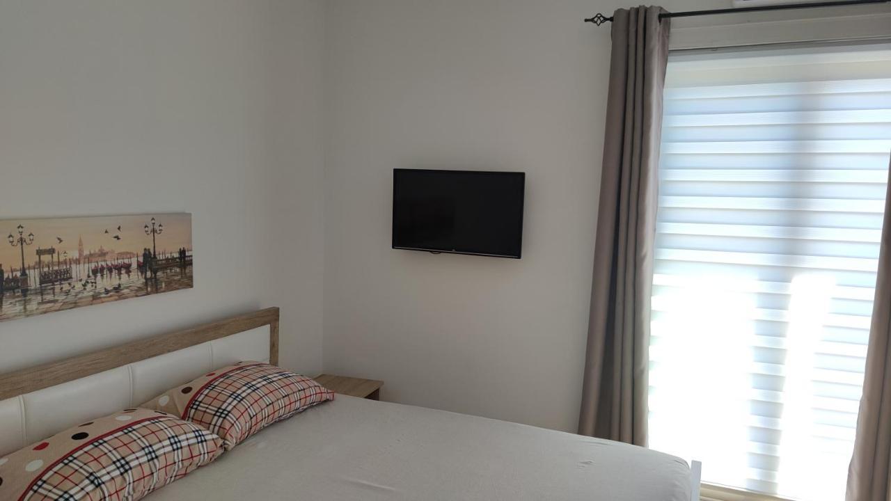 Apartament Guest'S House "Lindi&Roni" Ulcinj Zewnętrze zdjęcie