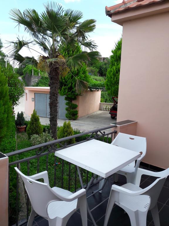 Apartament Guest'S House "Lindi&Roni" Ulcinj Zewnętrze zdjęcie